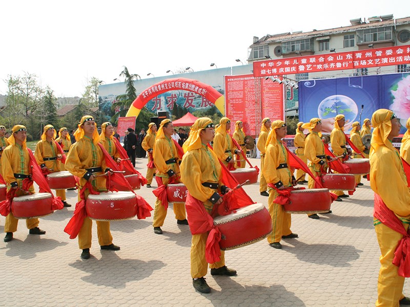 鲁艺“欢乐齐鲁行”百场文艺演出活动